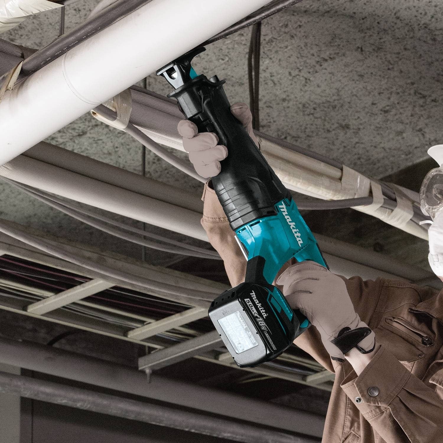 Makita XRJ05T 18V LXT Lithium-Ion Brushless Cordless Recipro Saw Kit (5.0Ah)